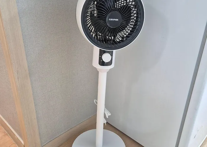 홍대5분 방3개 침대4개 최대8명 1층 장기숙박 연남망원 Tv Wifi 조용한숙소 アパート *