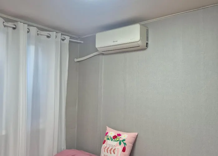 홍대5분 방3개 침대4개 최대8명 1층 장기숙박 연남망원 Tv Wifi 조용한숙소 アパート *